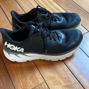 Hoka One One Clifton 7
